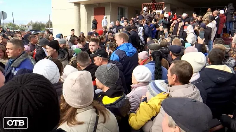 В Сысерти прошли торжественные проводы мобилизованных