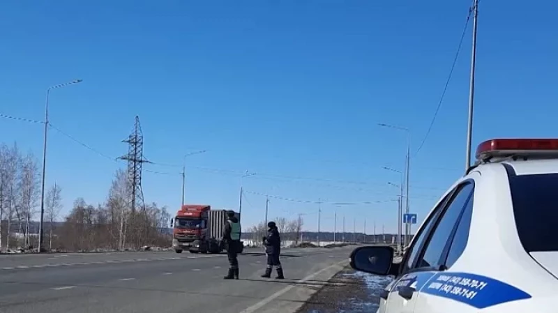 Автоинспекторы выявили 1500 нарушений со стороны водителей фур