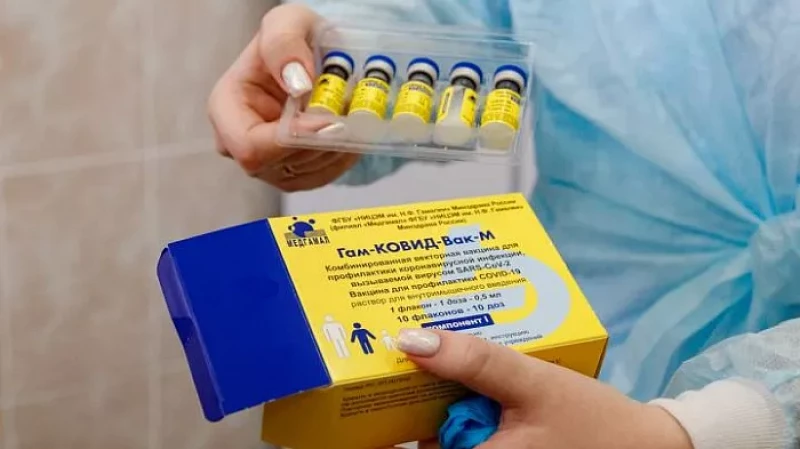 В школах Свердловской области стартовала вакцинация подростков от COVID-19