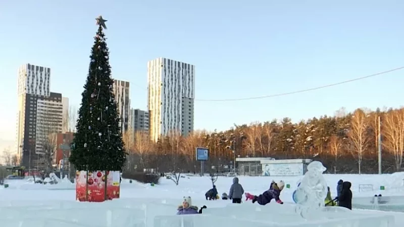 Для свердловчан в новогодние праздники будет работать горячая линия МинЖКХ