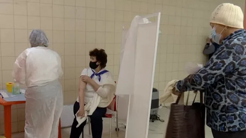 Ситуация с заболеваемостью COVID-19 в Свердловской области стабилизировалась
