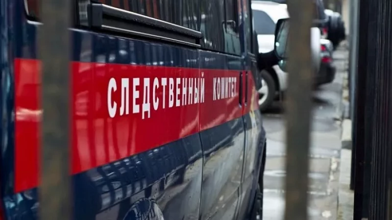 На Урале мужчина из ружья обстрелял ковидную больницу и машину врача