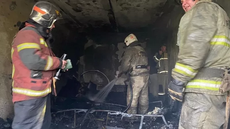 Причиной пожара в пятиэтажке на Стахановской мог стать взрыв газа
