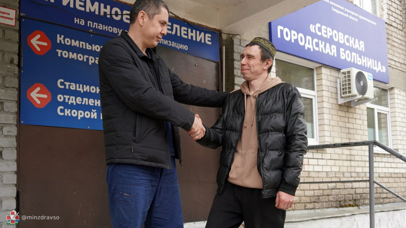 Уральские врачи спасли мужчину с раздробленным черепом после ДТП