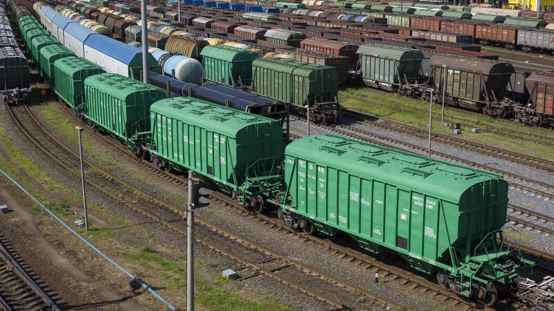 На СвЖД выросло количество контейнерных перевозок