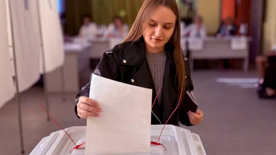 Досрочные выборы губернатора Свердловской области завершились с явкой 38,4%