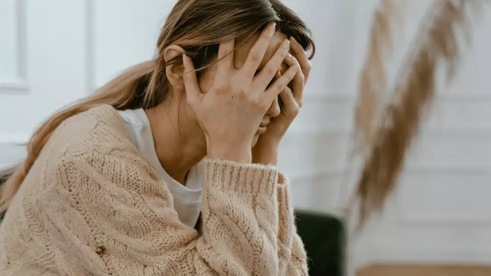 Длительный стресс может вызвать гипертонию, язву и диабет