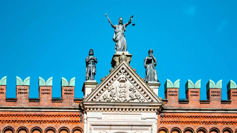 В Екатернибурге УК отсудила у энергетиков 78 миллионов рублей