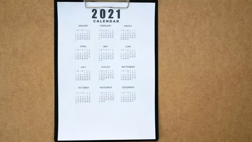 Календарь дополнительных выходных в 2023 году в России