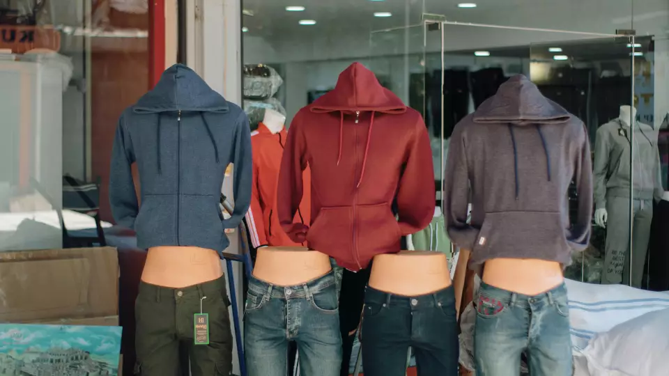 Слишком малы твои тертые джинсы: Levis's сменил вывеску