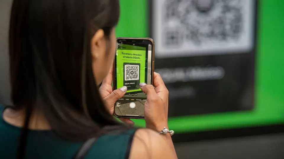 Все об отмене QR-кодов в Свердловской области: брифинг Павла Крекова