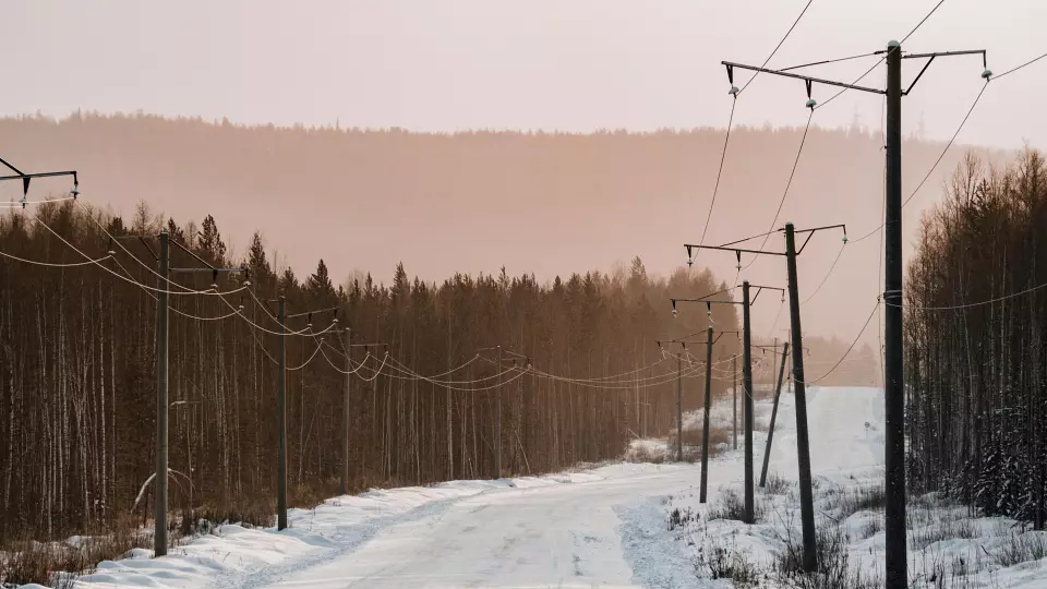 Евгений Куйвашев поздравил энергетиков с профессиональным праздником