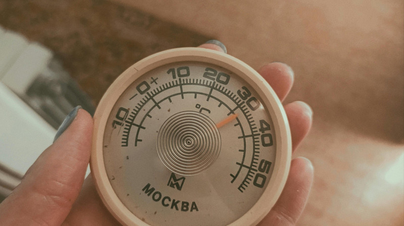 Может ли быть температура 37 при COVID-19