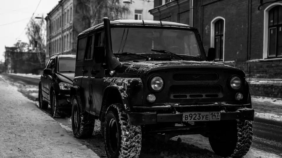 Лобовое ДТП на Сибирском тракте в Екатеринбурге: есть пострадавшие