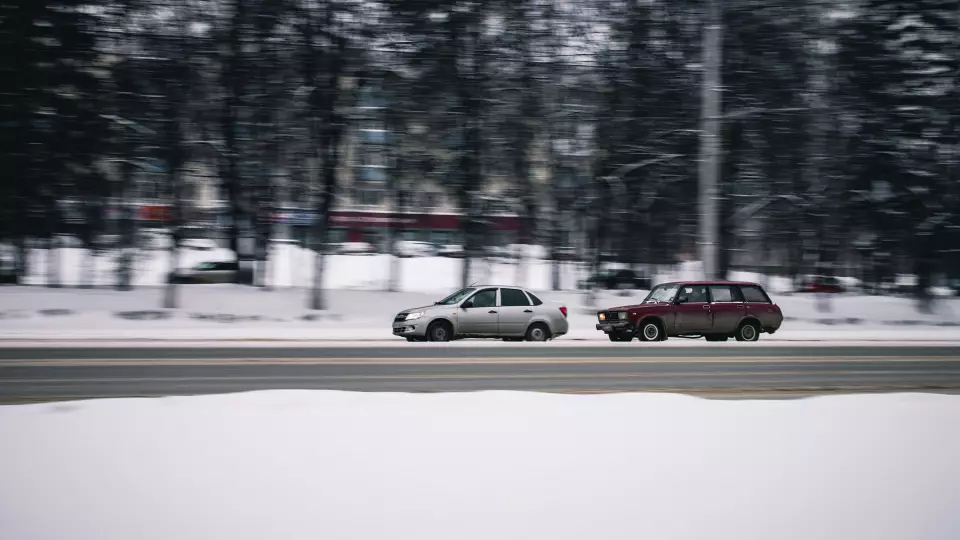 В Сысерти два человека пострадали в аварии с BMW