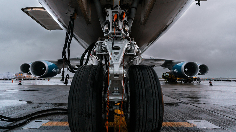 Пилота Airbus A320, который наехал на техника в Кольцово, понизили в должности