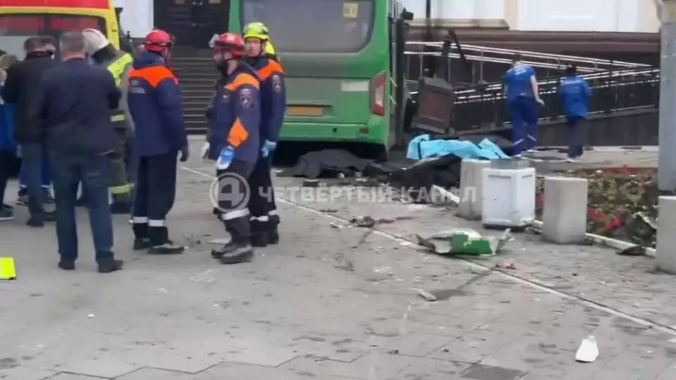 Погибшего в ДТП у Большого Златоуста мальчика до сих пор не могут опознать