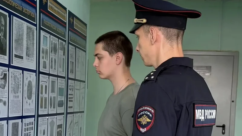 Студента, заказавшего пиццу на имя Гитлера, арестовали на 5 суток