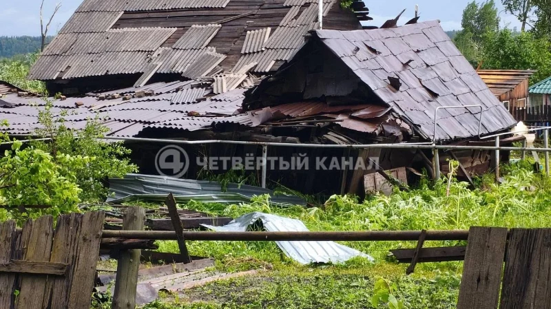 16 человек пострадали от урагана в Кушве