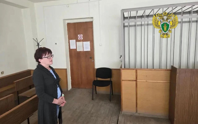 Уборщицу общепита, сломавшей подростку нос, призвали виновной
