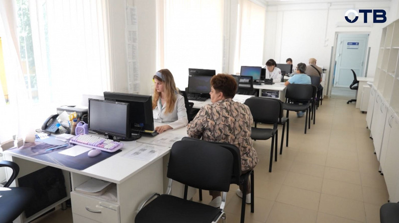 В Екатеринбурге терапевты стали работать без медсестёр – очереди сократились
