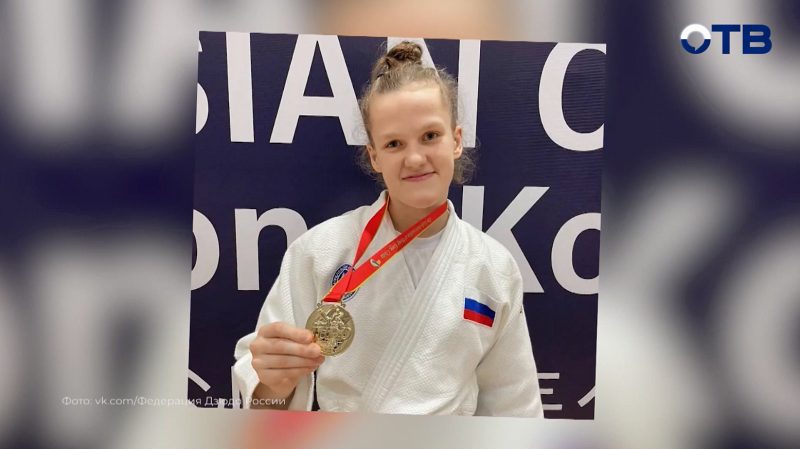Свердловские спортсмены завоевали медали на первенствах России и международных турнирах по гребному слалому, плаванию и дзюдо
