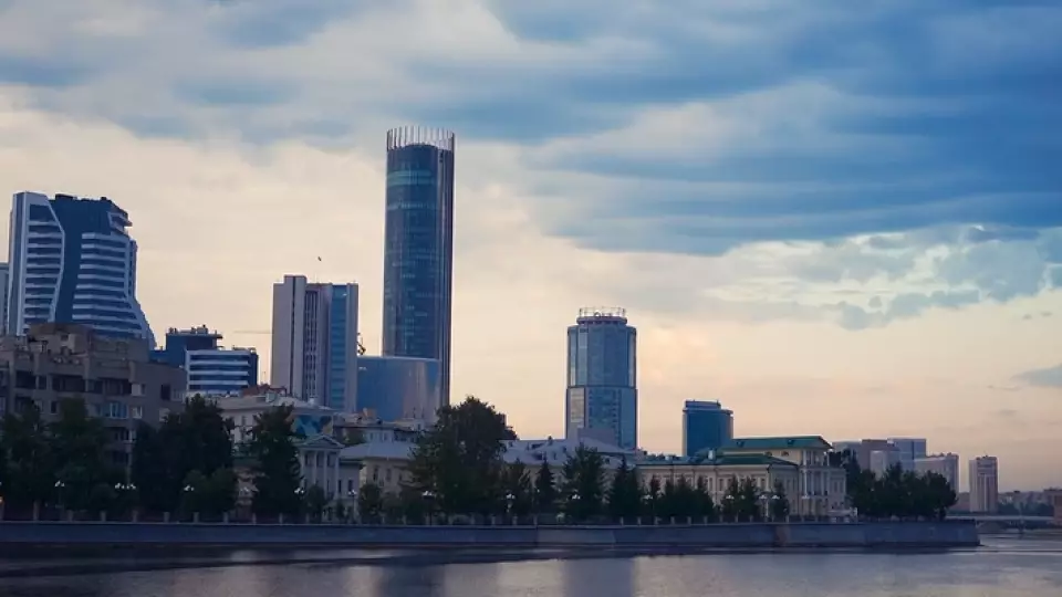 Губернатор Денис Паслер обратился к екатеринбуржцам в честь Дня города
