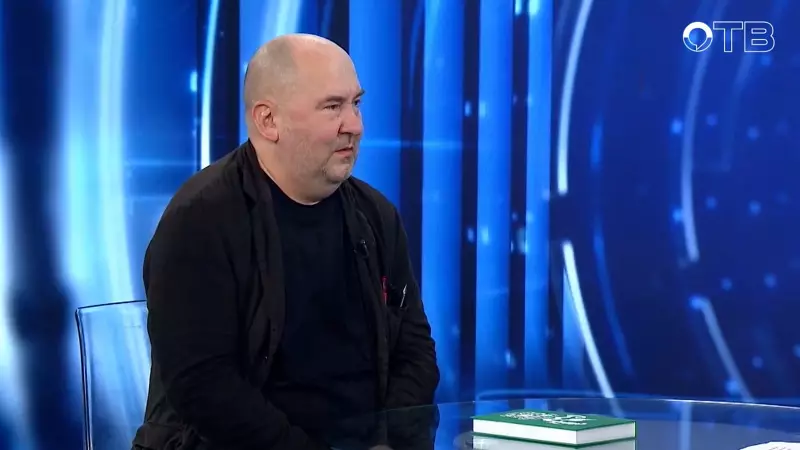 Художник, литератор и соорганизатор «Синих носов»: Александр Шабуров о творчестве и книжном фестивале