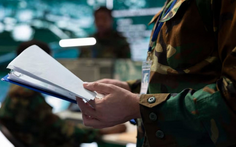 Как распознать лжесотрудника военкомата — вопросы от полковника