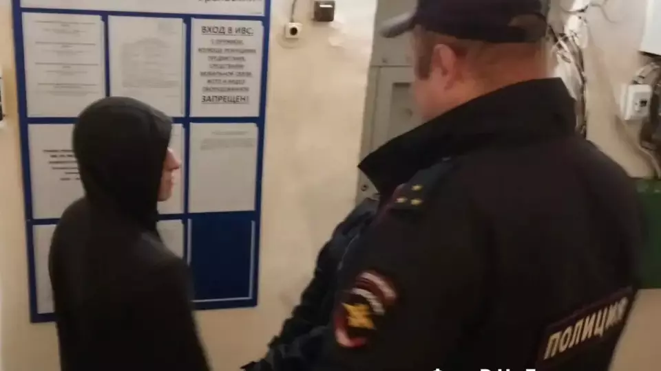В Каменске-Уральском задержали подозреваемого в угоне машины у ветерана СВО
