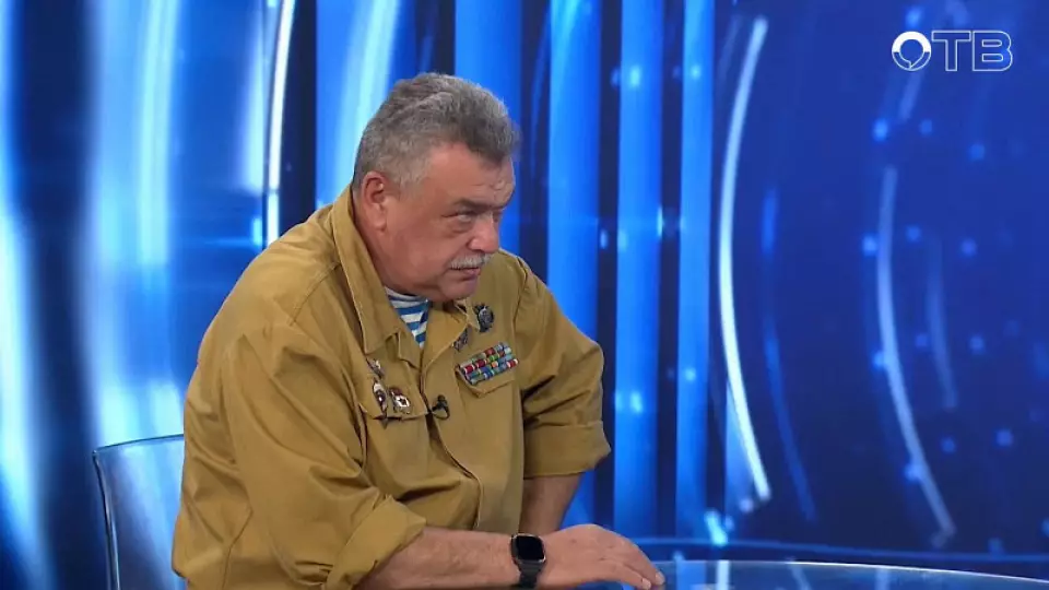 Педагогов надо учить патриотизму