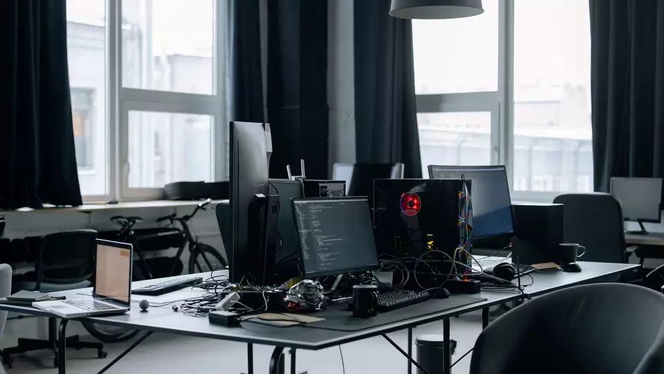 Шесть IT-команд получили губернаторские премии за инновационные проекты